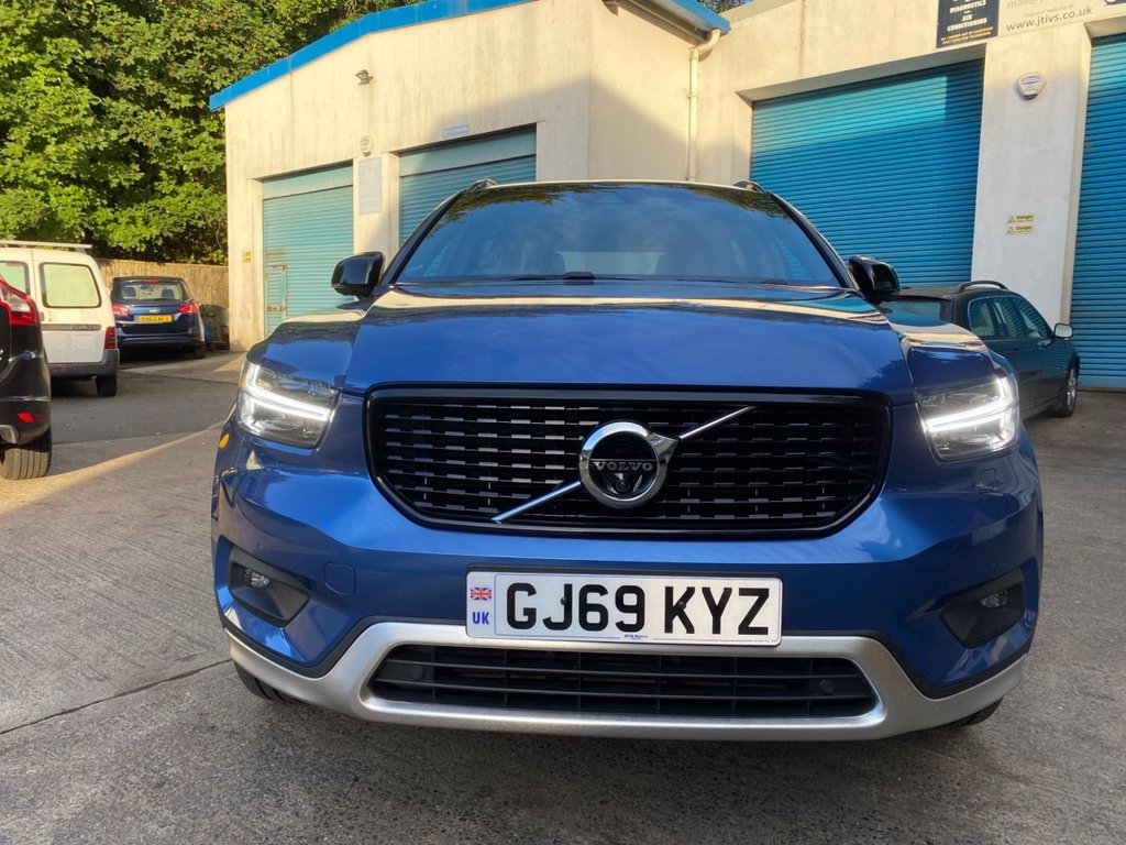 USED 2019 69 VOLVO XC40 2.0 T5 R-DESIGN PRO AWD 5d 245 BHP 