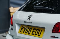 USED 2018 68 PEUGEOT 308 1.5 BLUE HDI S/S GT LINE 5d 129 BHP 