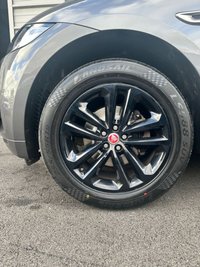 USED 2018 02 JAGUAR F-PACE 2.0 R-SPORT AWD 5d 177 BHP 
