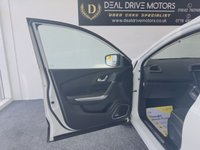 USED 2016 16 RENAULT KADJAR 1.5 SIGNATURE NAV DCI 5d 110 BHP SATNAV BLUETOOTH PARKINGSENSOR