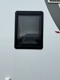 USED 2018 18 ROLLER TEAM AUTO ROLLER 707 6 BERTH 6 TRAVEL SEATS 2.3 AUTO-ROLLER 707 129 BHP ROLLERTEAM AUTO ROLLER 707 LUXURY 6 BERTH MOTORHOME