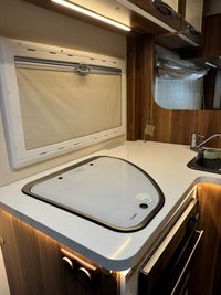 USED 2018 18 ROLLER TEAM AUTO ROLLER 707 6 BERTH 6 TRAVEL SEATS 2.3 AUTO-ROLLER 707 129 BHP ROLLERTEAM AUTO ROLLER 707 LUXURY 6 BERTH MOTORHOME