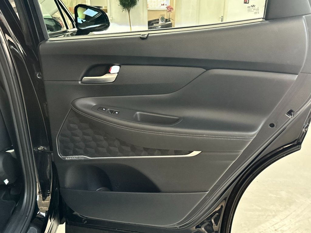 USED 2022 22 HYUNDAI SANTA FE 1.6 ULTIMATE 5d 227 BHP 