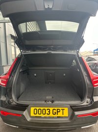 USED 2019 19 VOLVO XC40 2.0 D3 R-DESIGN PRO 5d 148 BHP 