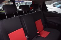USED 2015 15 TOYOTA YARIS 1.3 VVT-I SPORT 5d 99 BHP RCAM-BTOOTH-NAV-ULEZ-CAZ