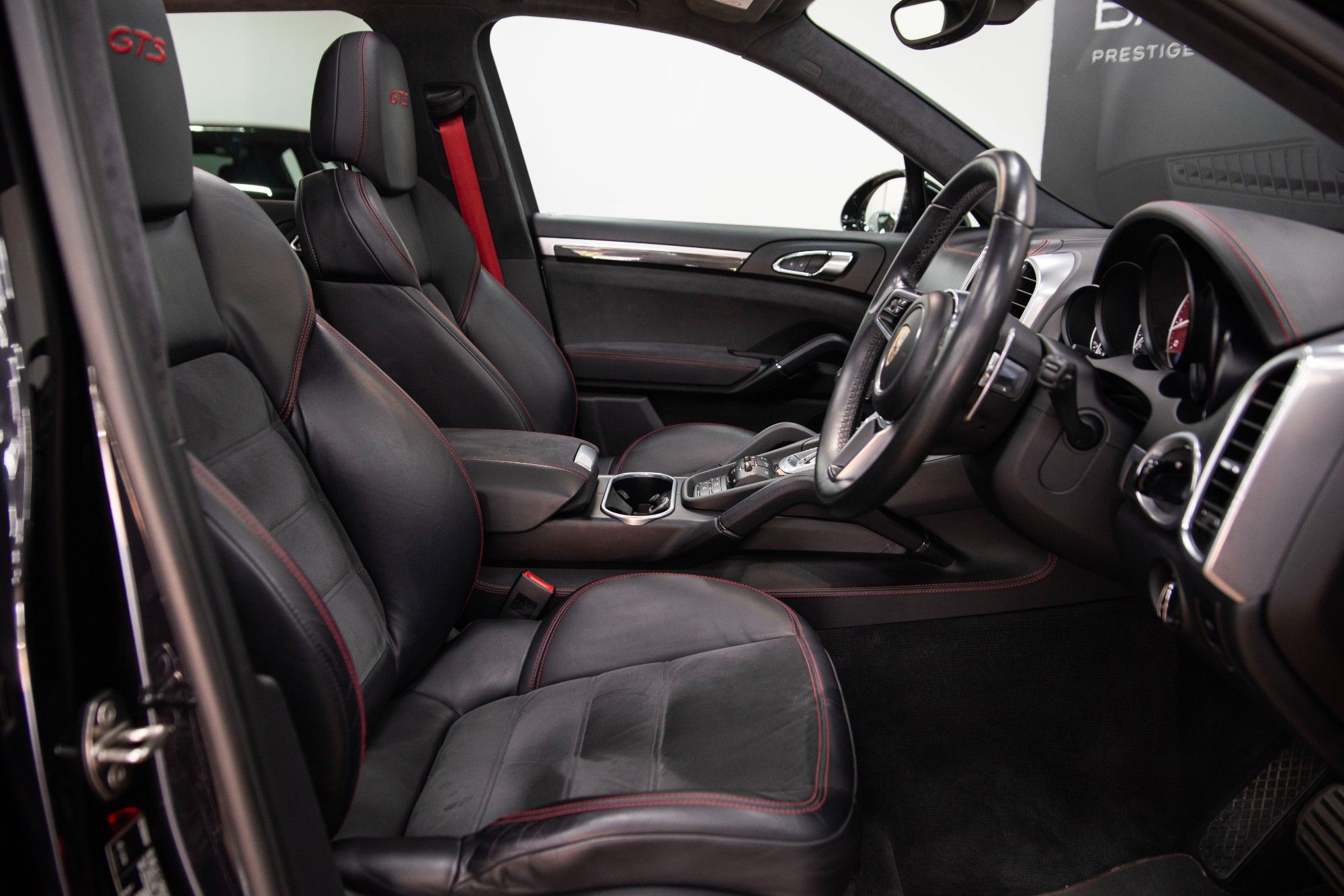 USED 2016 04 PORSCHE CAYENNE 3.6 V6 GTS TIPTRONIC 