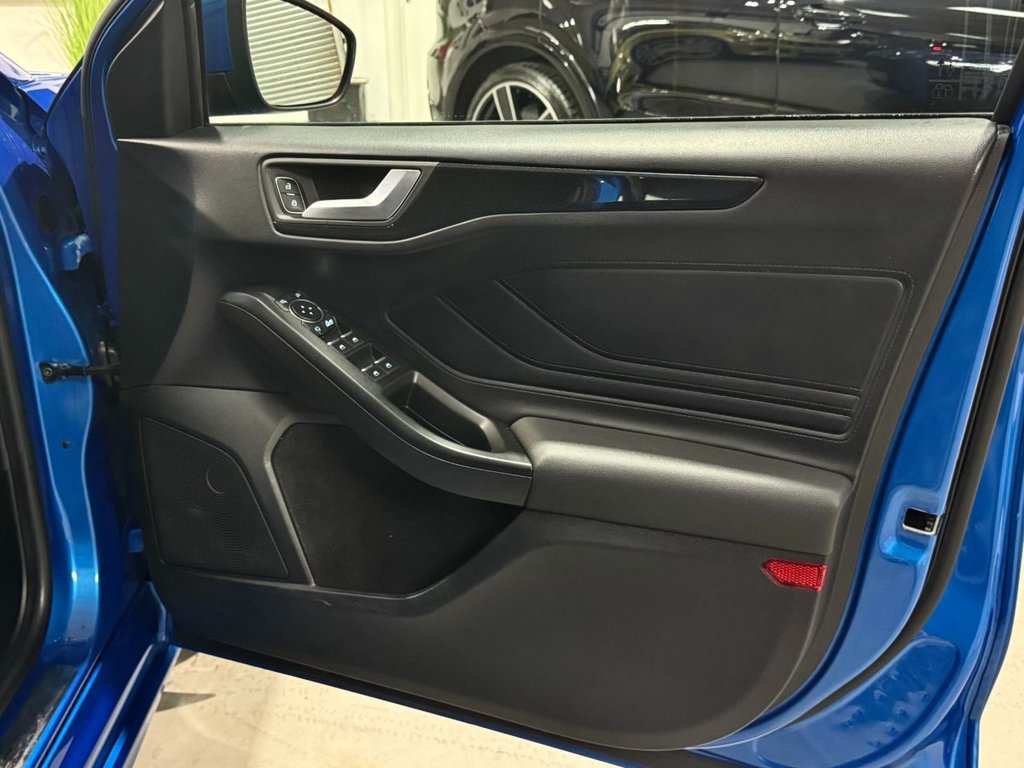 USED 2020 70 FORD FOCUS 1.0 ST-LINE X EDITION MHEV 5d 124 BHP HEATWHEEL/SEATS+CAM+CARPLAY