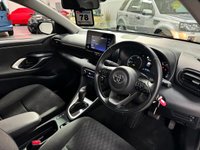 USED 2021 21 TOYOTA YARIS 1.5 ICON FHEV 5d 114 BHP REVERSE CAMERA+APPLE CAR PLAY