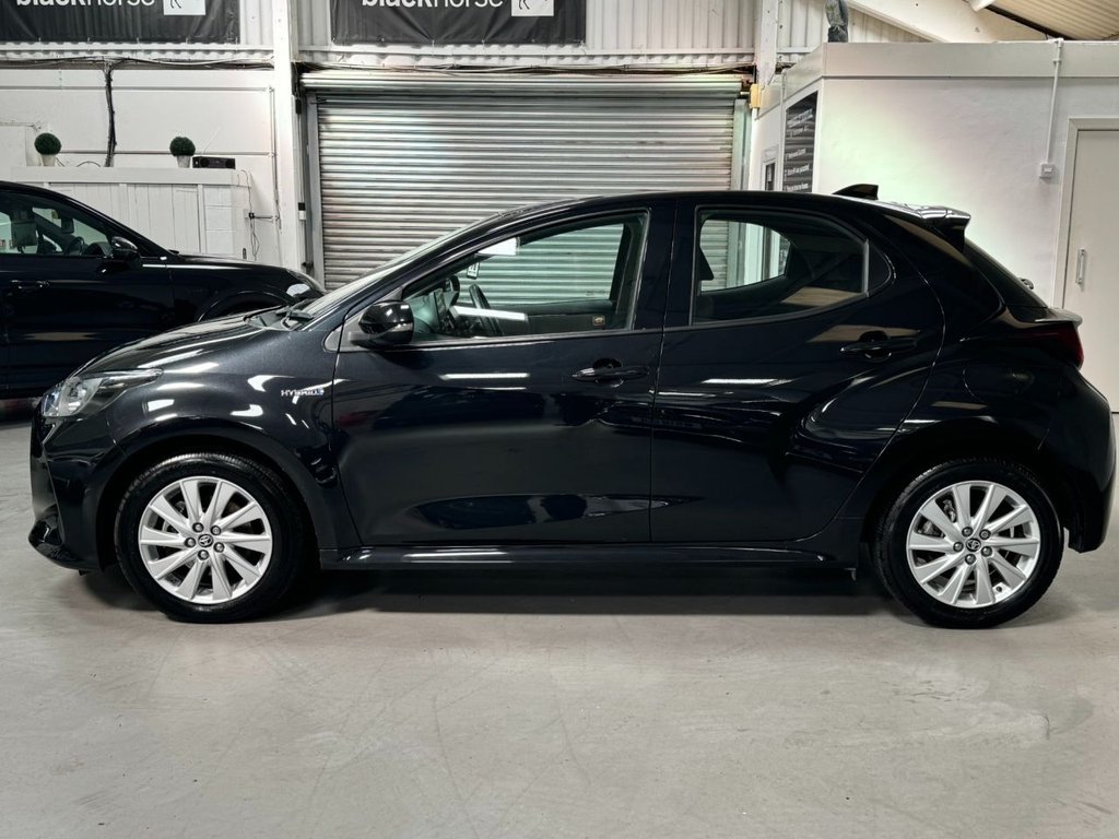 USED 2021 21 TOYOTA YARIS 1.5 ICON FHEV 5d 114 BHP REVERSE CAMERA+APPLE CAR PLAY