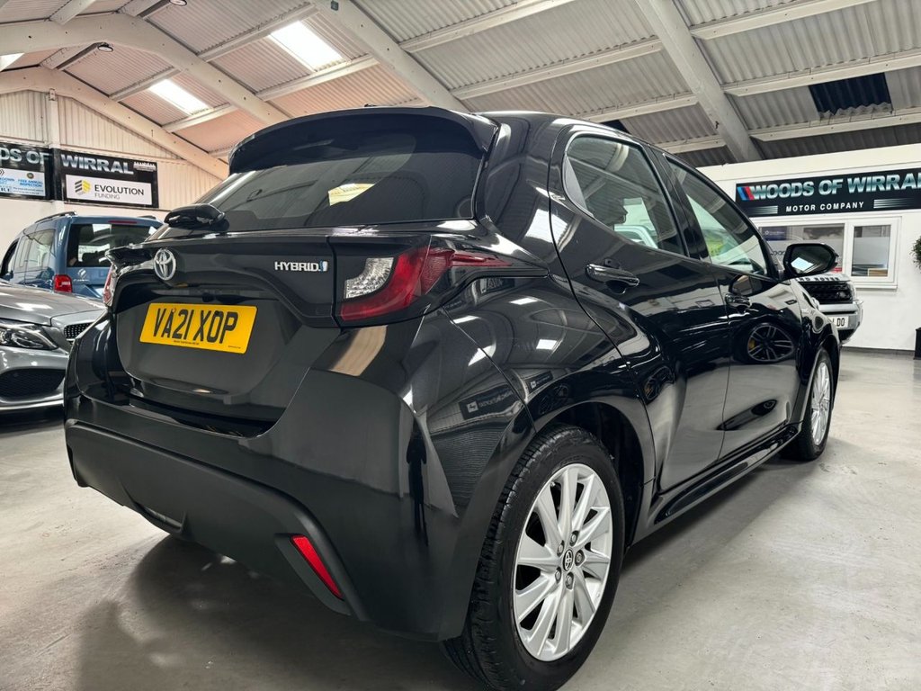 USED 2021 21 TOYOTA YARIS 1.5 ICON FHEV 5d 114 BHP REVERSE CAMERA+APPLE CAR PLAY