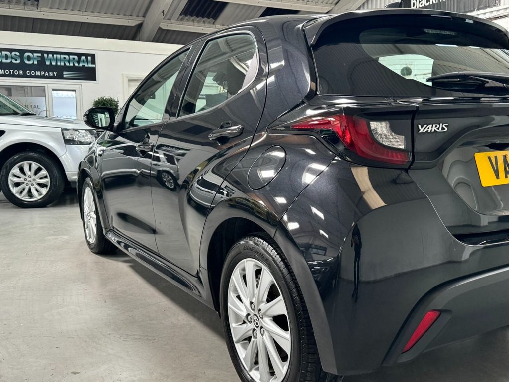 USED 2021 21 TOYOTA YARIS 1.5 ICON FHEV 5d 114 BHP REVERSE CAMERA+APPLE CAR PLAY