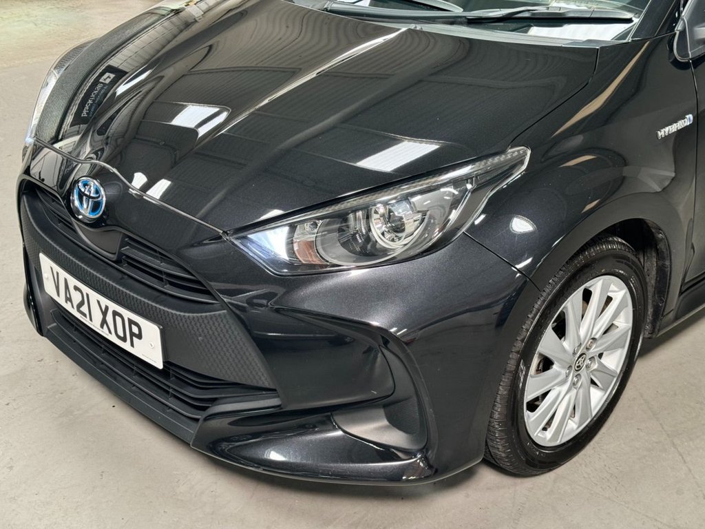 USED 2021 21 TOYOTA YARIS 1.5 ICON FHEV 5d 114 BHP REVERSE CAMERA+APPLE CAR PLAY