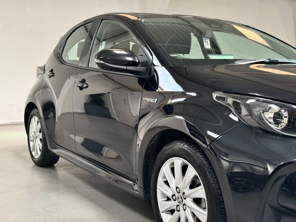 USED 2021 21 TOYOTA YARIS 1.5 ICON FHEV 5d 114 BHP REVERSE CAMERA+APPLE CAR PLAY