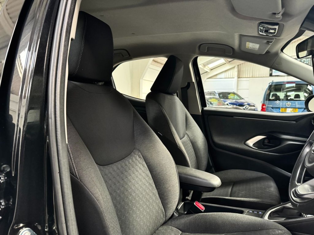 USED 2021 21 TOYOTA YARIS 1.5 ICON FHEV 5d 114 BHP REVERSE CAMERA+APPLE CAR PLAY