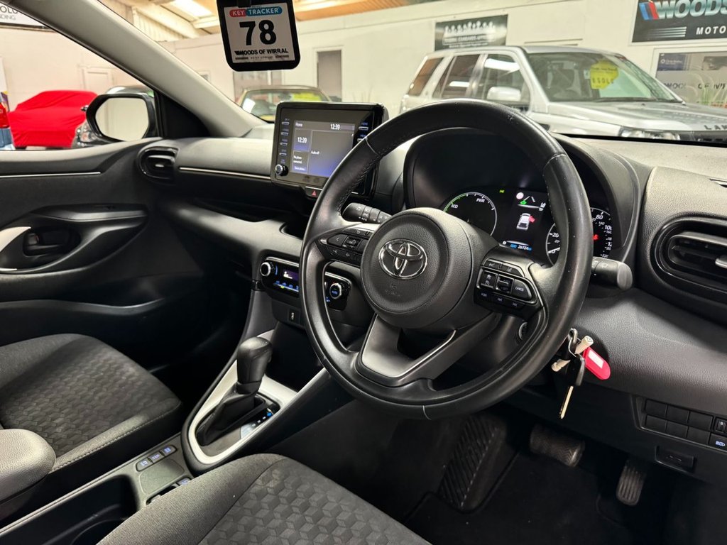 USED 2021 21 TOYOTA YARIS 1.5 ICON FHEV 5d 114 BHP REVERSE CAMERA+APPLE CAR PLAY