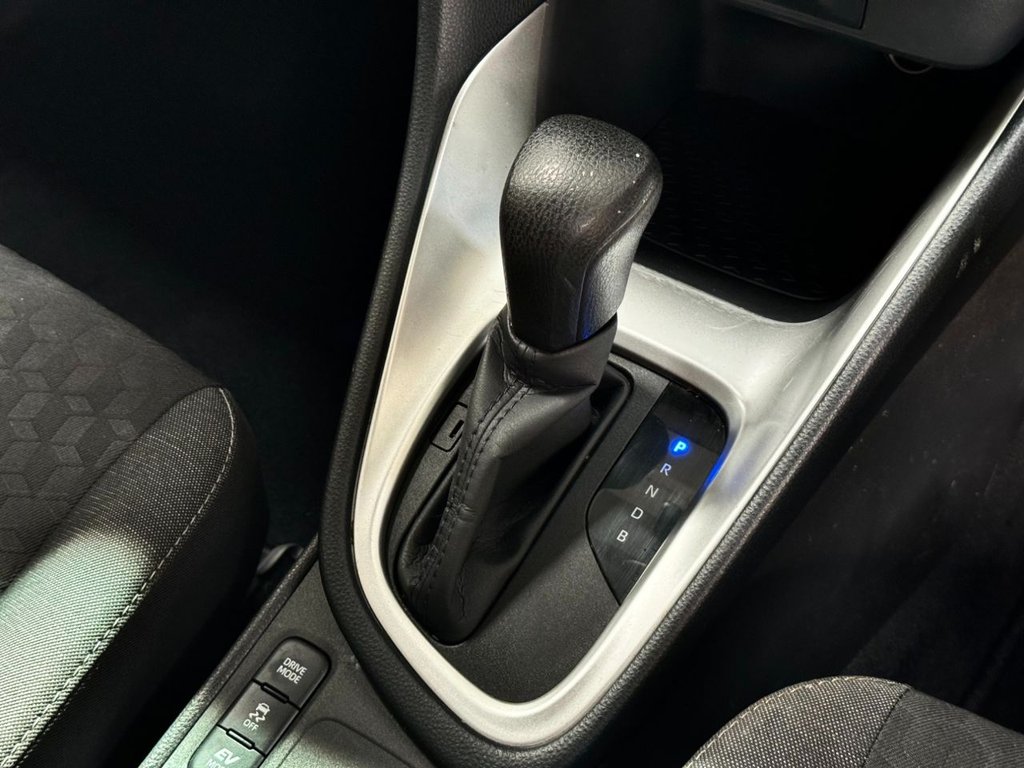 USED 2021 21 TOYOTA YARIS 1.5 ICON FHEV 5d 114 BHP REVERSE CAMERA+APPLE CAR PLAY