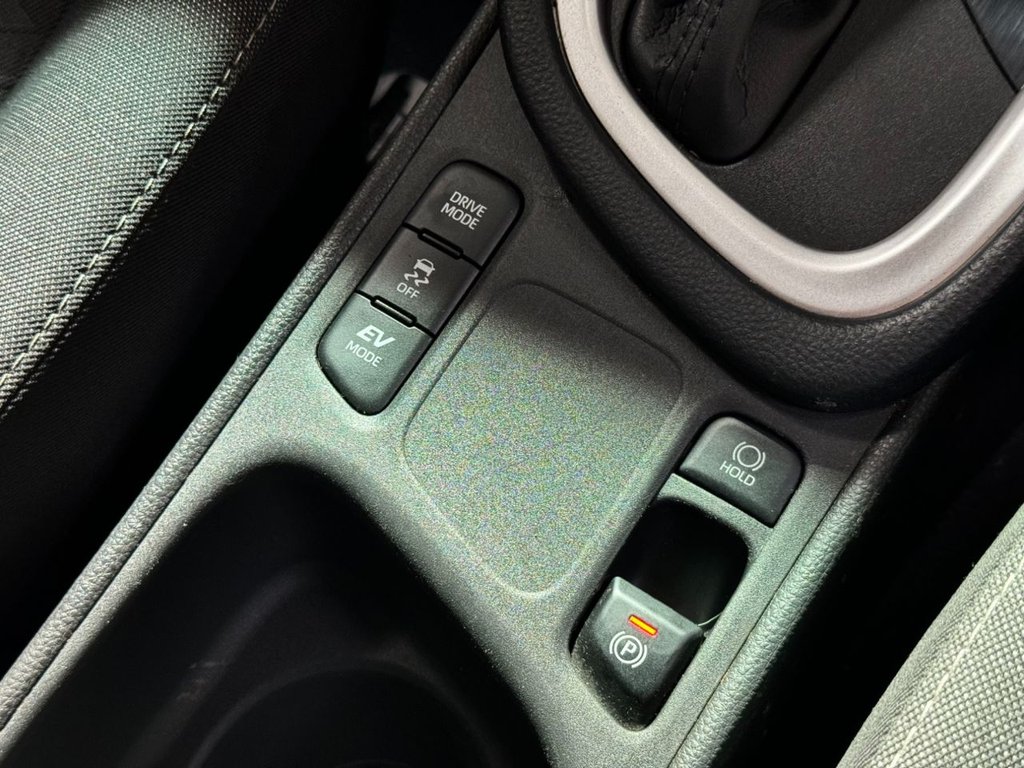 USED 2021 21 TOYOTA YARIS 1.5 ICON FHEV 5d 114 BHP REVERSE CAMERA+APPLE CAR PLAY