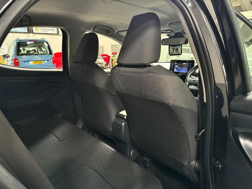 USED 2021 21 TOYOTA YARIS 1.5 ICON FHEV 5d 114 BHP REVERSE CAMERA+APPLE CAR PLAY