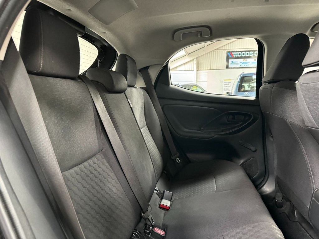 USED 2021 21 TOYOTA YARIS 1.5 ICON FHEV 5d 114 BHP REVERSE CAMERA+APPLE CAR PLAY