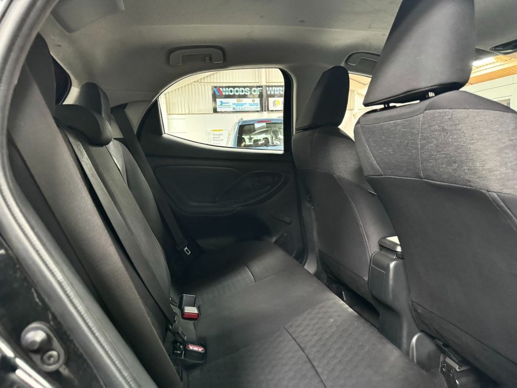 USED 2021 21 TOYOTA YARIS 1.5 ICON FHEV 5d 114 BHP REVERSE CAMERA+APPLE CAR PLAY