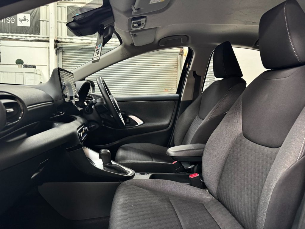 USED 2021 21 TOYOTA YARIS 1.5 ICON FHEV 5d 114 BHP REVERSE CAMERA+APPLE CAR PLAY