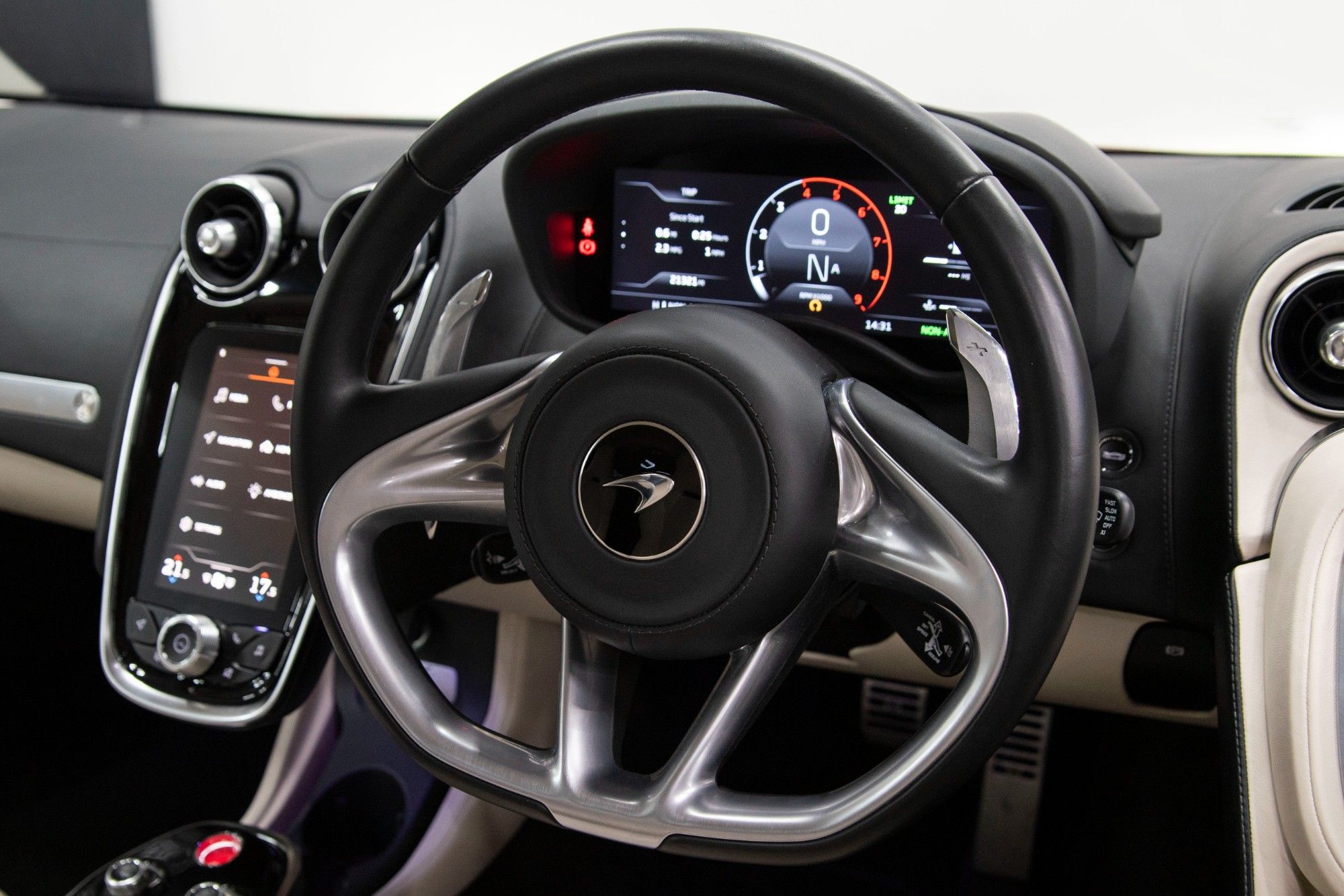 USED 2021 70 MCLAREN GT 4.0 V8 SSG 