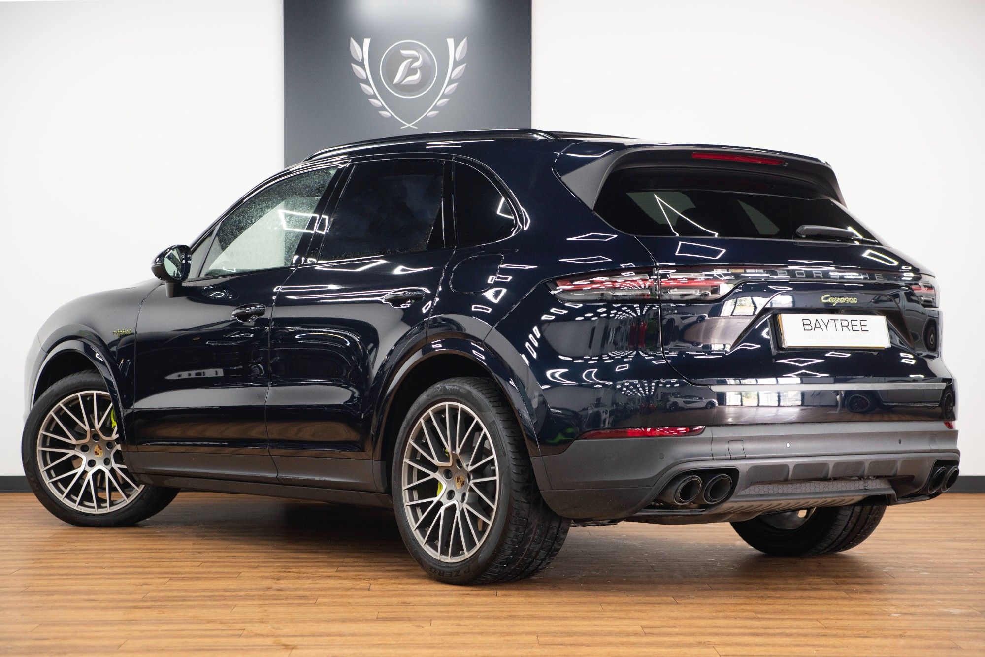USED 2022 22 PORSCHE CAYENNE 3.0 V6 PLATINUM EDITION  