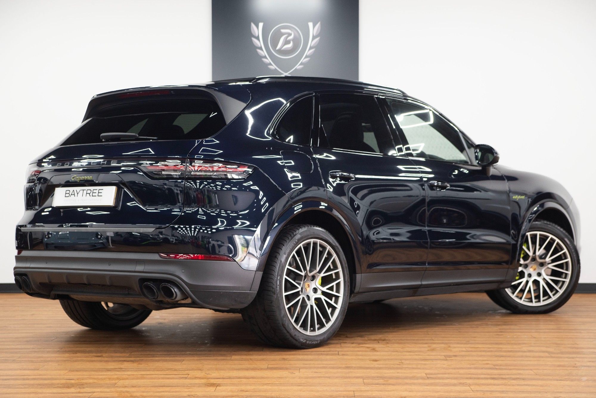 USED 2022 22 PORSCHE CAYENNE 3.0 V6 PLATINUM EDITION  