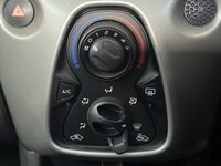 USED 2014 64 CITROEN C1 1.0 FEEL 5d 68 BHP 7" Touchscreen Display