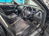 USED 2013 02 INFINITI FX 3.0 FX30D 5d 235 BHP 