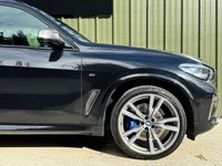 USED 2018 68 BMW X5 3.0 M50D 5d 395 BHP TOWBAR - HEATED SEATS - HUD - NAV