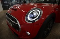 USED 2018 68 MINI CONVERTIBLE 2.0 COOPER S 2d 190 BHP OVER &pound;5,000 OF EXTRAS FROM NEW