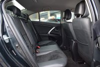 USED 2014 14 TOYOTA AVENSIS 2.0 D-4D ICON BUSINESS EDITION 4d 124 BHP SH-RCAM-RPARK-RD TAX &pound;35
