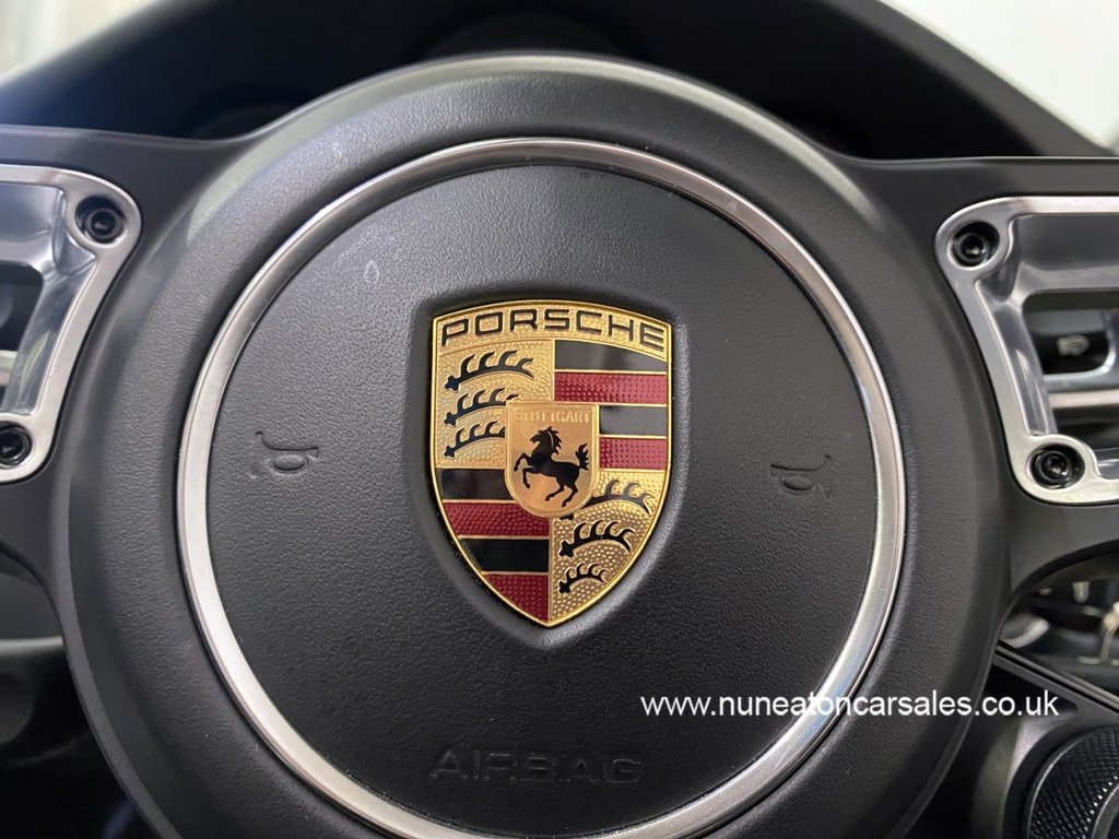 USED 2016 16 PORSCHE 911 3.8 TURBO PDK 2d 532 BHP LOW MILES