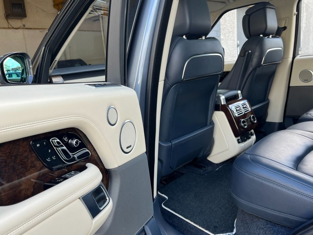 USED 2018 68 LAND ROVER RANGE ROVER 5.0 V8 AUTOBIOGRAPHY 5d 518 BHP 