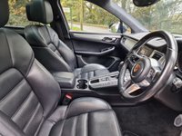 USED 2017 17 PORSCHE MACAN 3.6 TURBO PDK 5d 400 BHP 8.9% APR FINANCE RATES