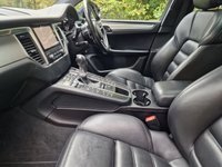 USED 2017 17 PORSCHE MACAN 3.6 TURBO PDK 5d 400 BHP 8.9% APR FINANCE RATES