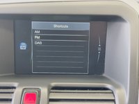 USED 2015 15 VOLVO XC60 2.0 D4 R-DESIGN NAV 5d 178 BHP SATNAV HEATED SEATS BLUETOOTH
