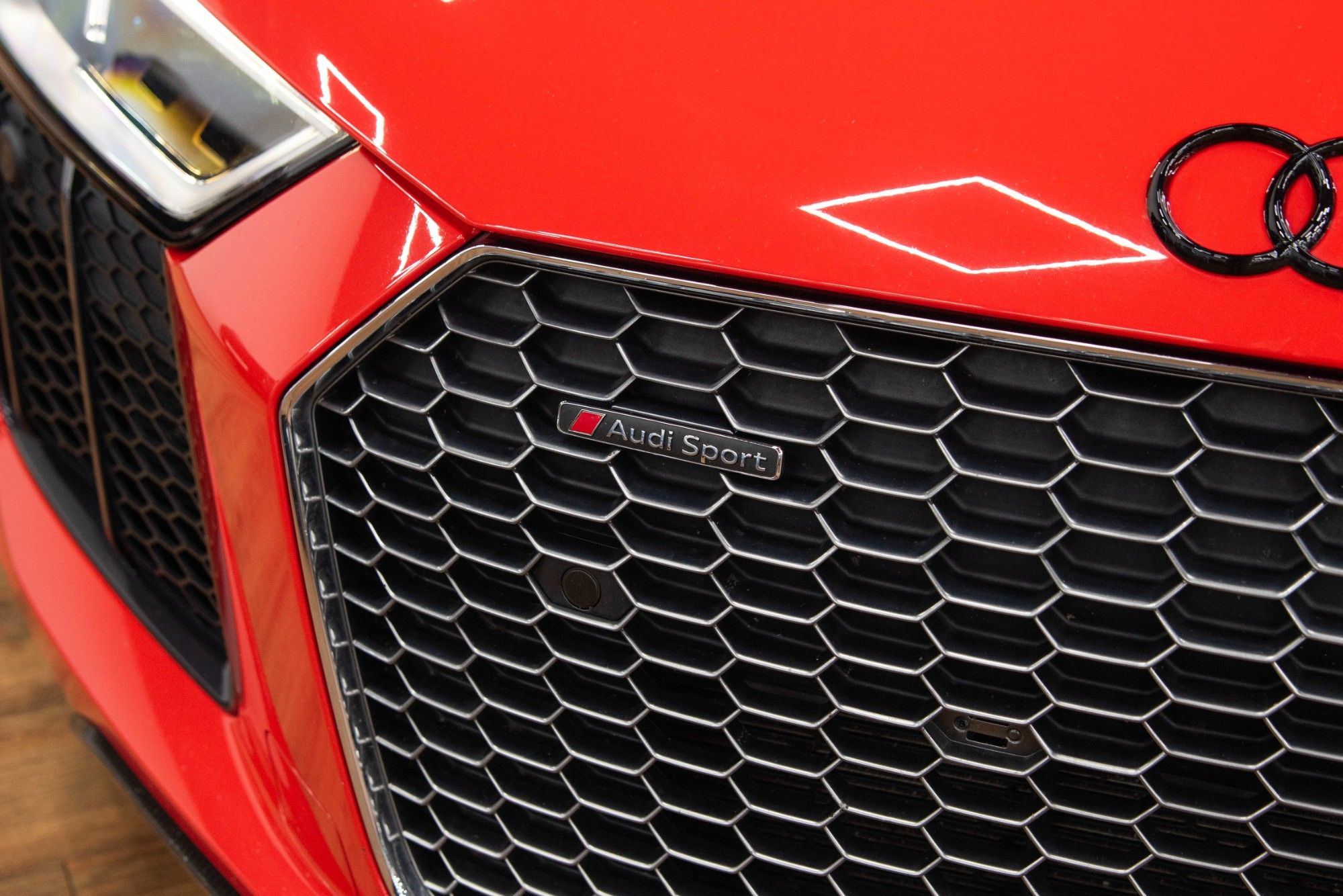 USED 2018 18 AUDI R8 5.2 V10 PLUS QUATTRO 