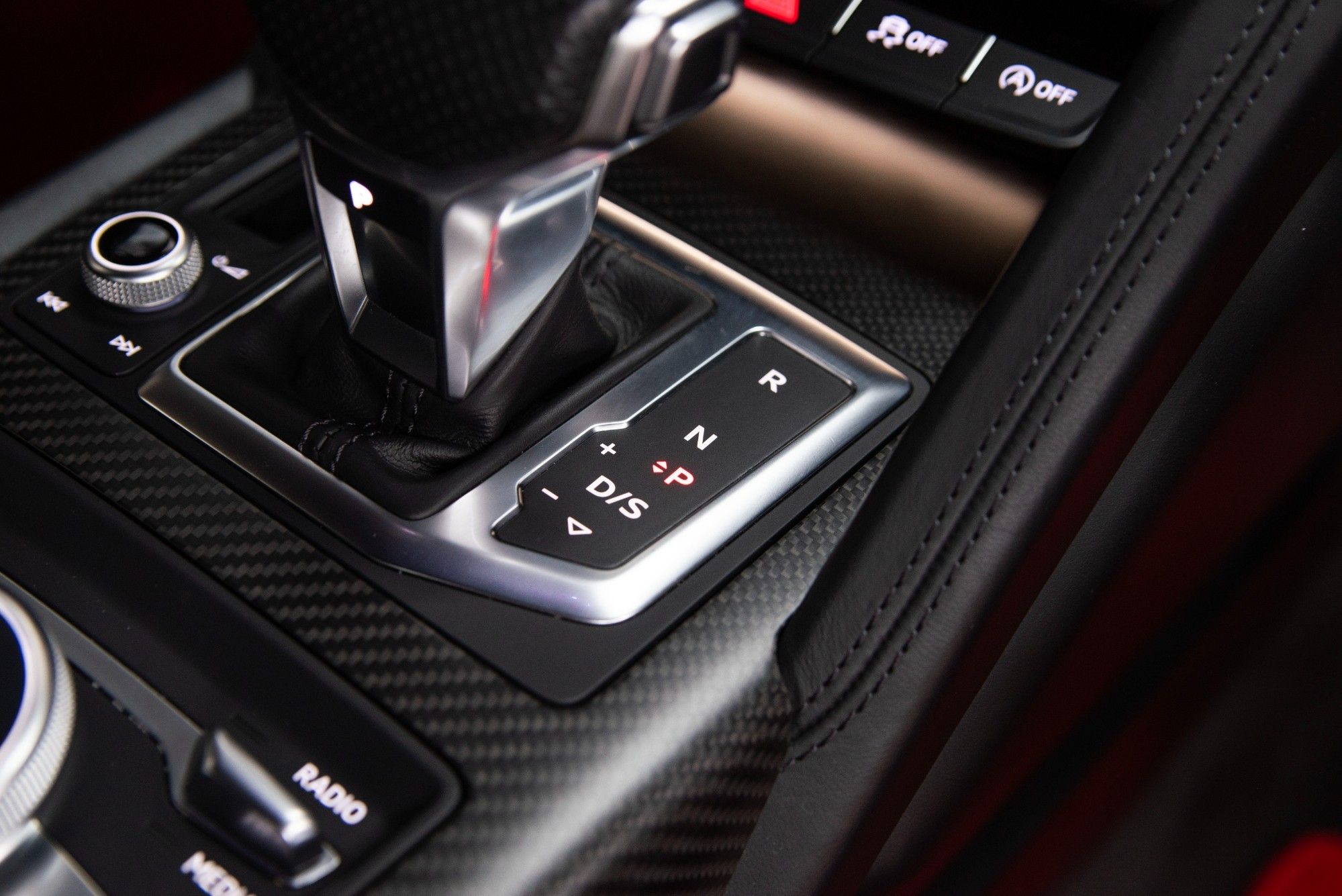 USED 2018 18 AUDI R8 5.2 V10 PLUS QUATTRO 