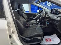 USED 2013 63 PEUGEOT 2008 1.6 e-HDi Allure SUV 5dr Diesel Manual Euro 5 (s/s) (115 ps) Parking Sensors, Bluetooth, DAB Radio