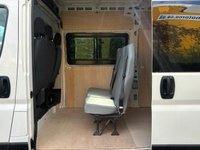 USED 2020 70 PEUGEOT BOXER 2.2 BLUEHDI 335 L3H2 PROFESSIONAL 6 SEATER WINDOW / CREW / DAY VAN 139 BHP 6 SEATER / WINDOW / CREW / MINIBUS