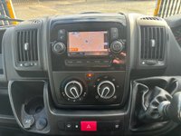 USED 2020 70 PEUGEOT BOXER 2.2 BLUEHDI 335 L3H2 PROFESSIONAL 6 SEATER WINDOW / CREW / DAY VAN 139 BHP 6 SEATER / WINDOW / CREW / MINIBUS