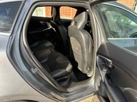 USED 2015 64 VOLVO V40 1.6 D2 R-DESIGN NAV 5d 113 BHP 