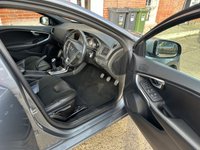 USED 2015 64 VOLVO V40 1.6 D2 R-DESIGN NAV 5d 113 BHP 