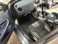 USED 2015 64 VOLVO V40 1.6 D2 R-DESIGN NAV 5d 113 BHP 