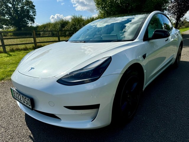 2022 22 Tesla Model 3 0L STANDARD RANGE PLUS 4d AUTO 302 BHP