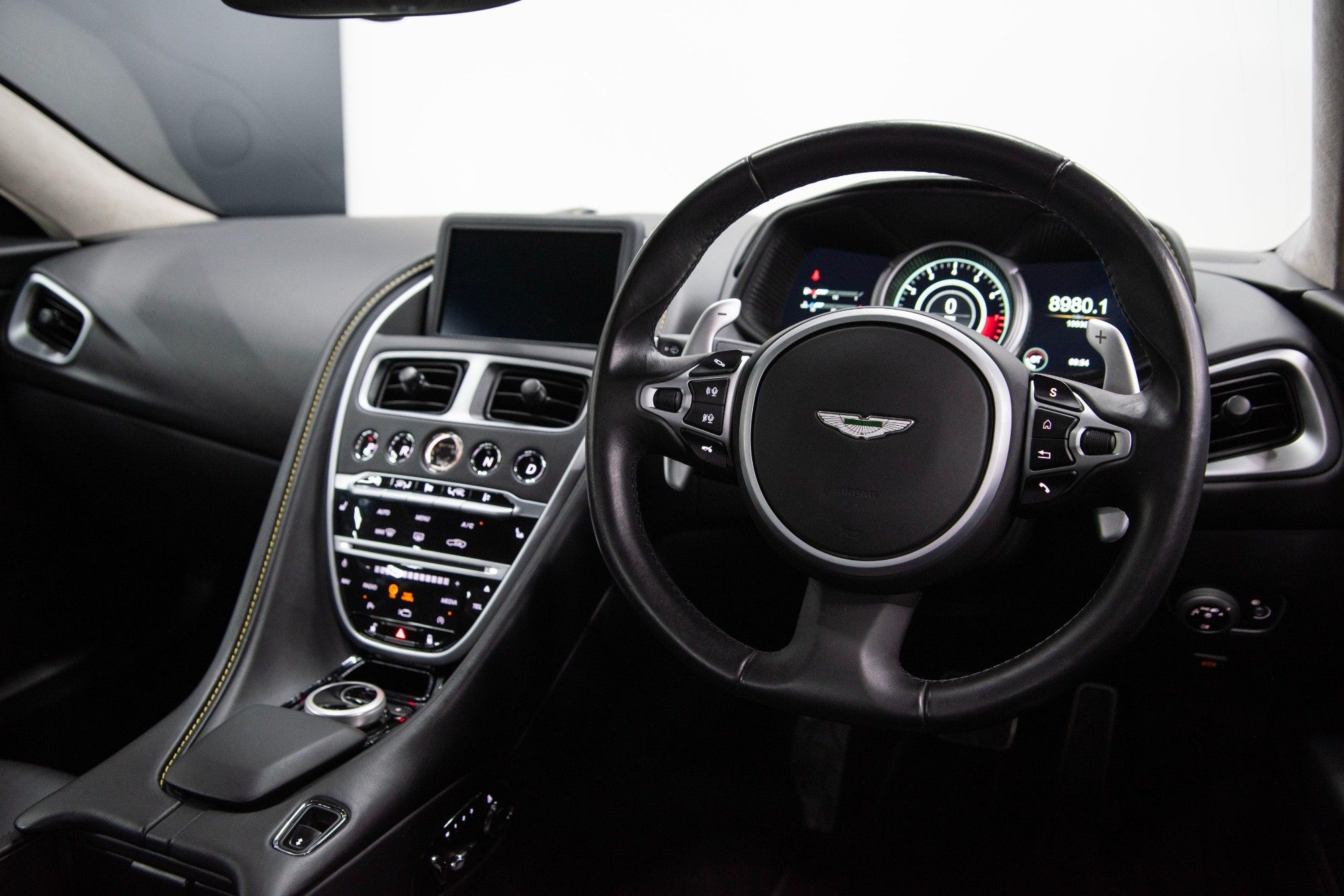 USED 2019 19 ASTON MARTIN DB11 4.0 V8 