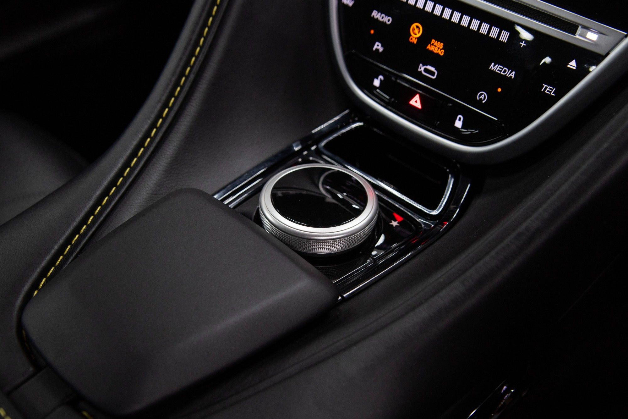 USED 2019 19 ASTON MARTIN DB11 4.0 V8 