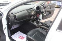 USED 2013 13 KIA SPORTAGE 2.0 CRDI KX-3 SAT NAV 5d 134 BHP SAT-NAV PANORAMIC ROOF